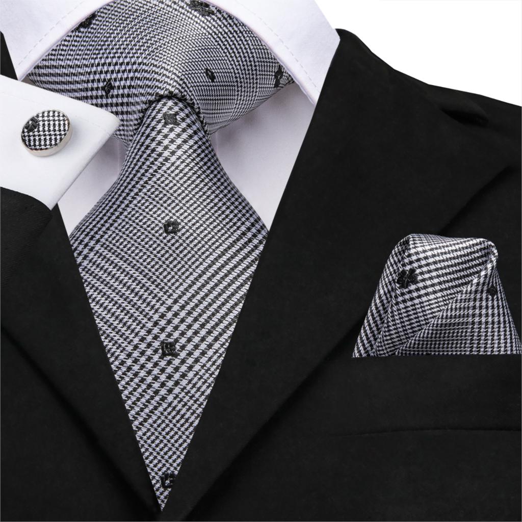 Lucky Black Flowers Tie, Pocket Square and Cufflinks - SOPHGENT