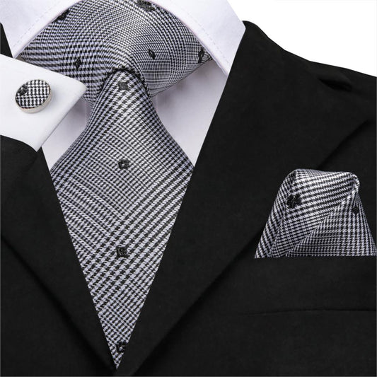 Lucky Black Flowers Tie, Pocket Square and Cufflinks - SOPHGENT
